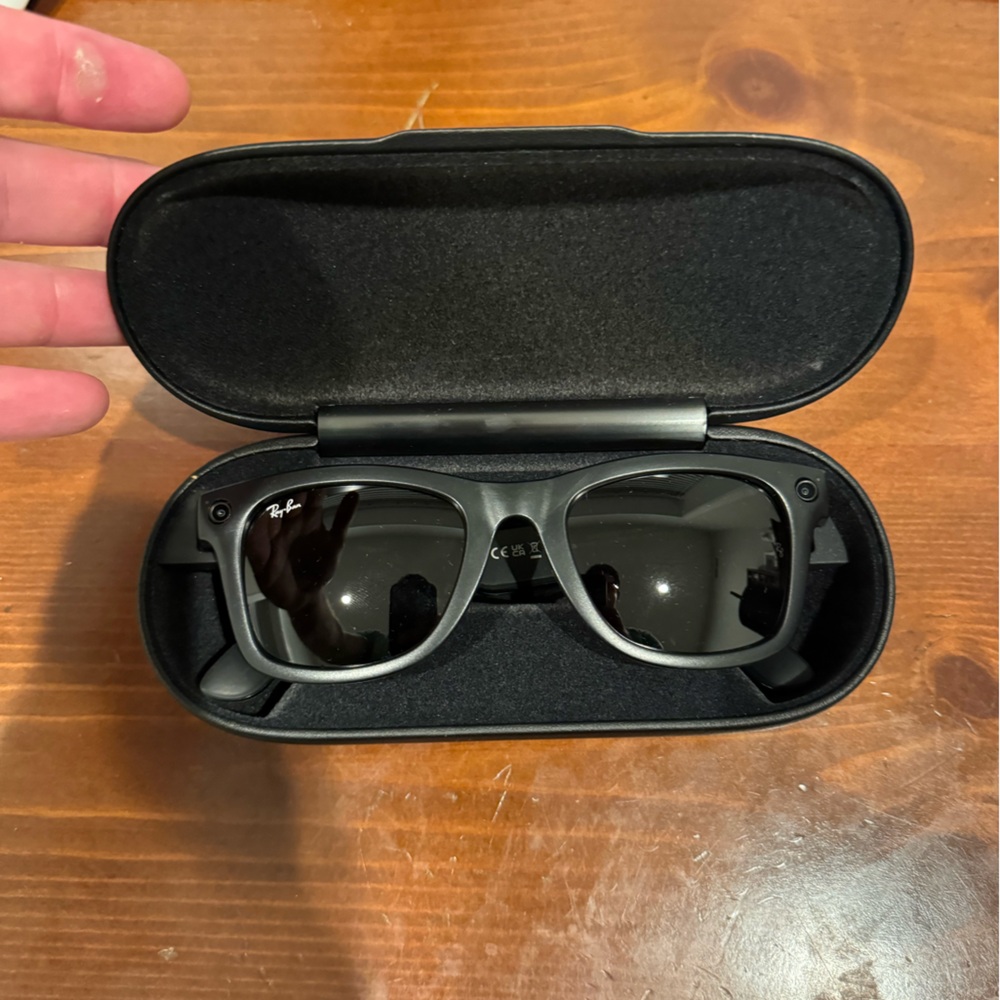 Ray ban meta smart glasses